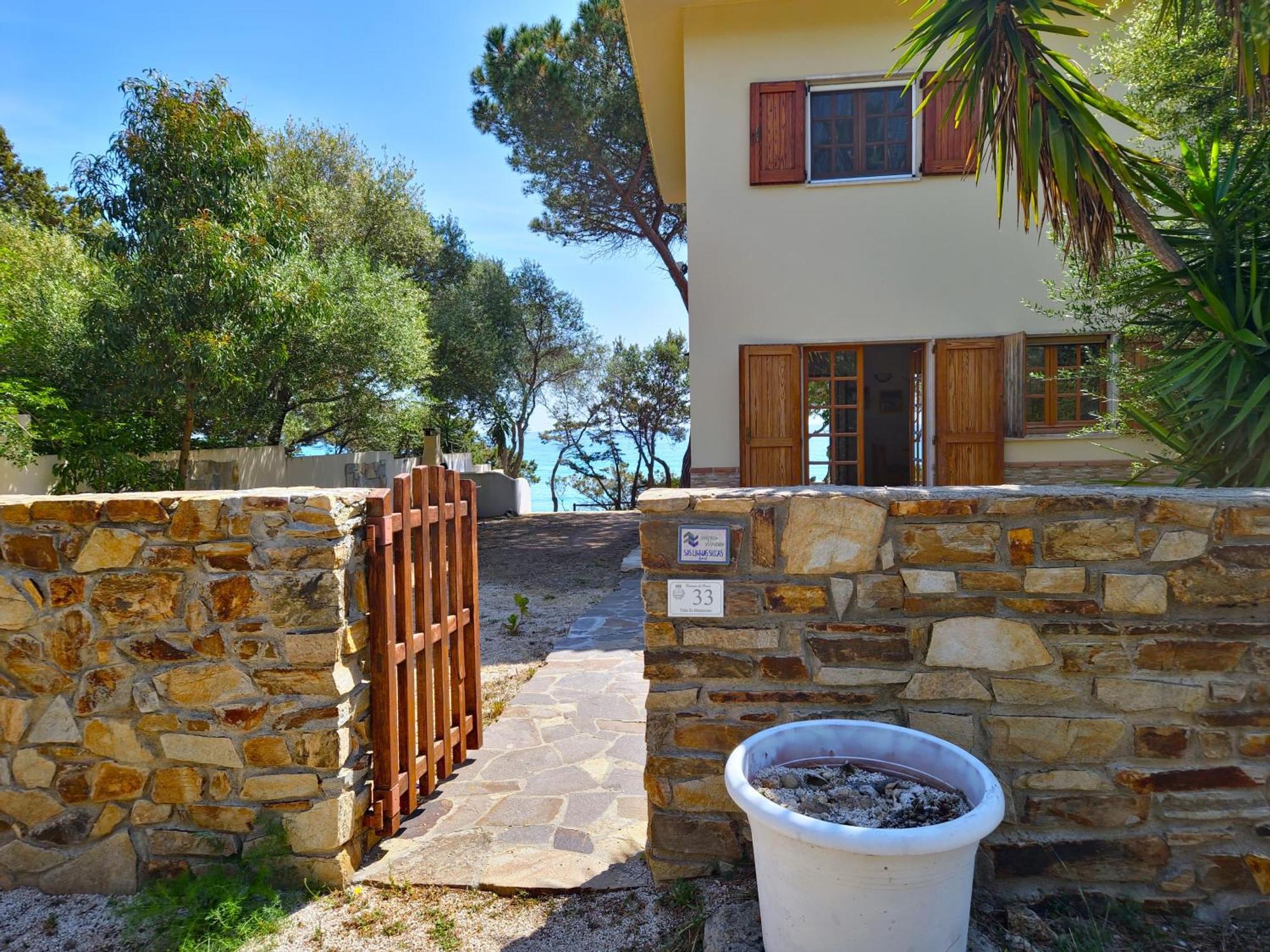Villa Papiyon - Accesso Privato Alla Spiaggia Cala Liberotto Eksteriør billede