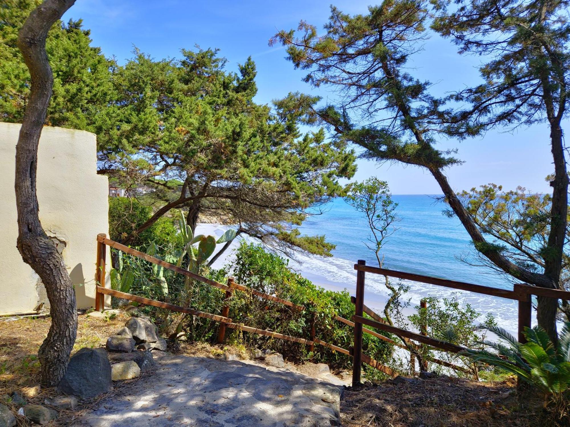 Villa Papiyon - Accesso Privato Alla Spiaggia Cala Liberotto Eksteriør billede