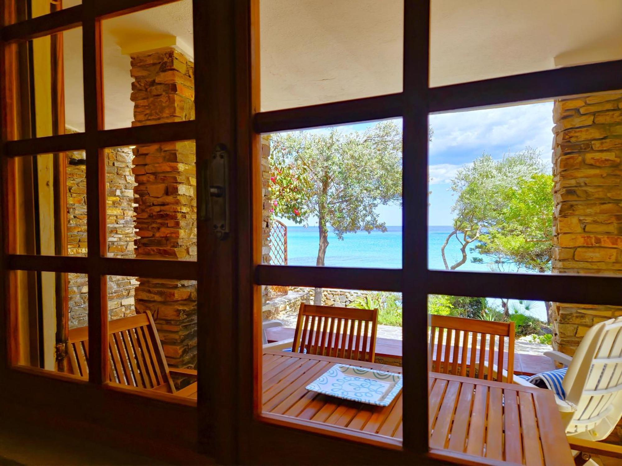 Villa Papiyon - Accesso Privato Alla Spiaggia Cala Liberotto Eksteriør billede