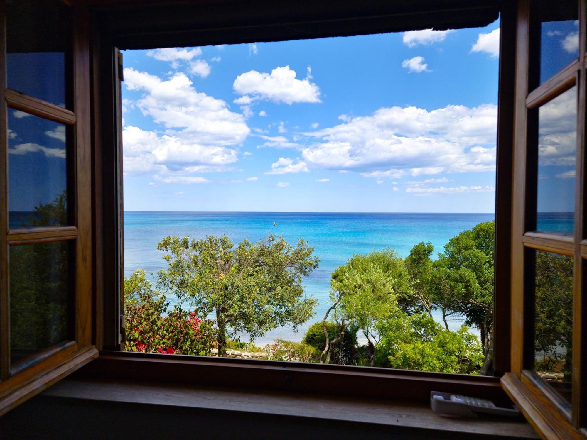 Villa Papiyon - Accesso Privato Alla Spiaggia Cala Liberotto Eksteriør billede