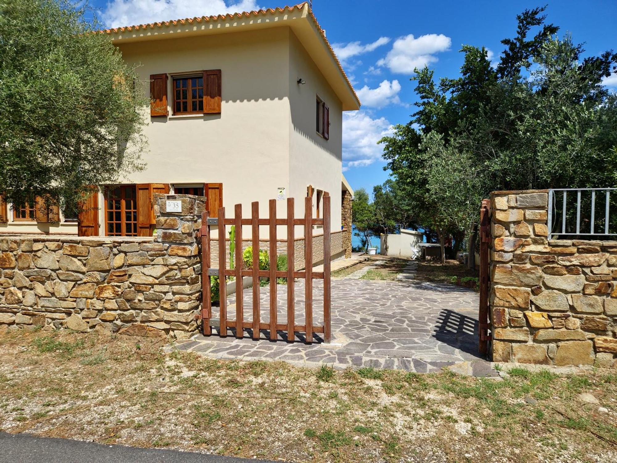 Villa Papiyon - Accesso Privato Alla Spiaggia Cala Liberotto Eksteriør billede